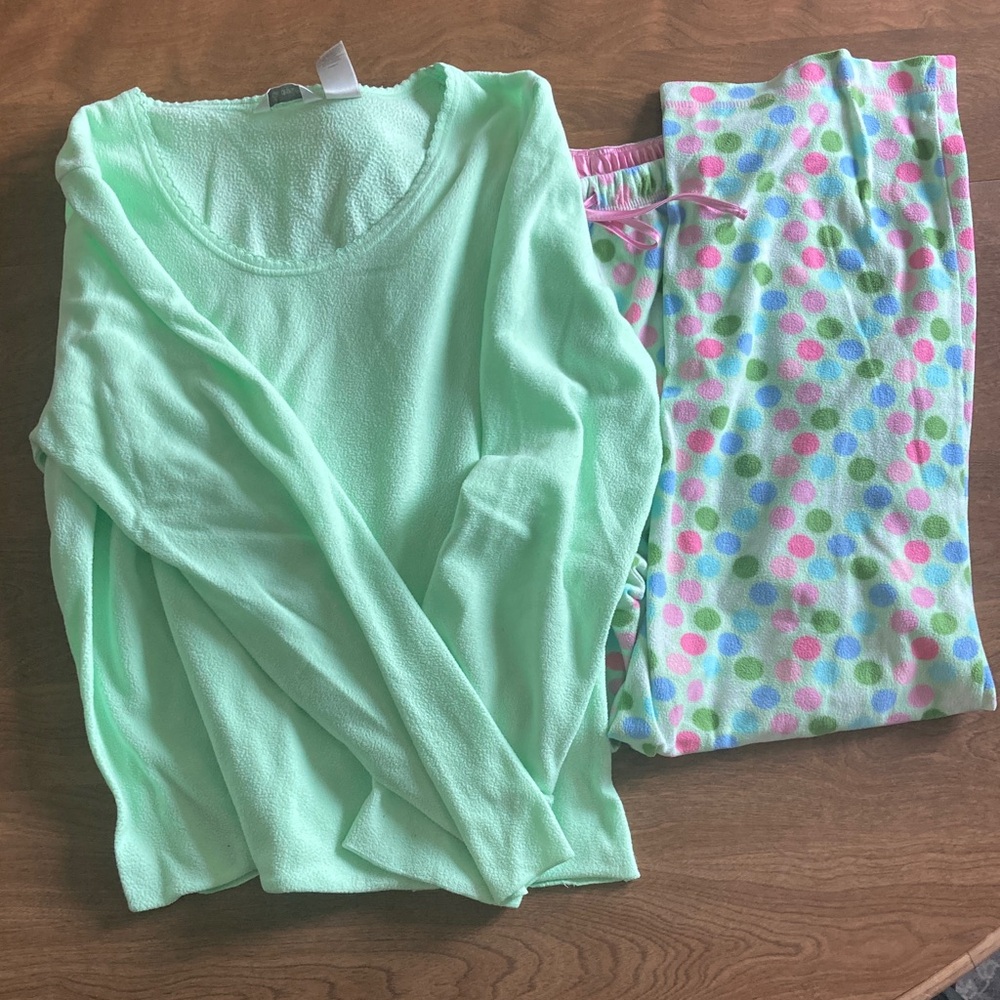 Adonna Mint Green Fleece Pajama Set with Polka Dot Pants